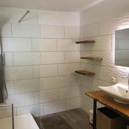 Maison Bord De Riviere Calme Jaccuzi 別荘 *