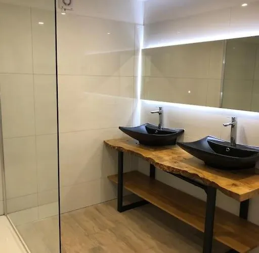 Дом отдыха Maison Bord De Riviere Calme Jaccuzi