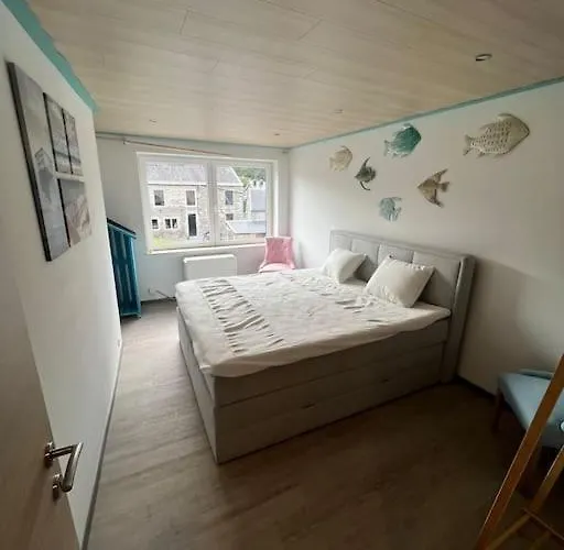 Дом отдыха Maison Bord De Riviere Calme Jaccuzi Trooz